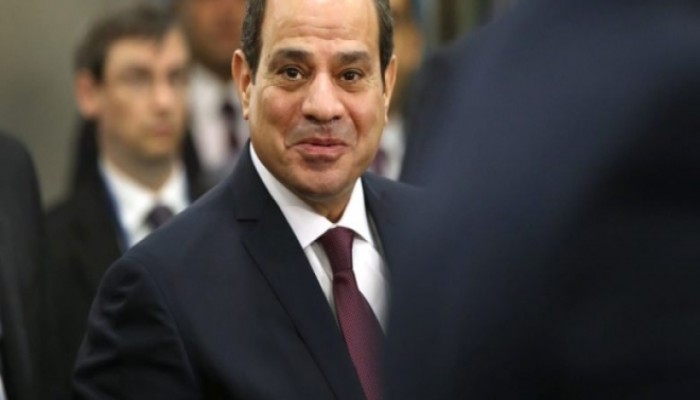 السيسي يشترى "ملكة السماء".. وبنك الإئتمان الأمريكي يؤكد: الاقتصاد المصري على خطر عظيم