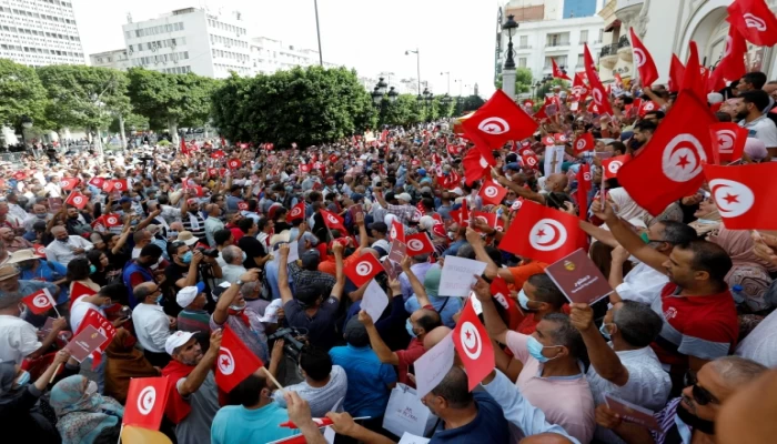مظاهرة حاشدة بالعاصمة التونسية ضد انقلاب قيس سعيد