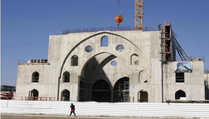 جامع تحت الإنشاء بفرنسا يتلقى رسالة تهديد هذا مضمونها