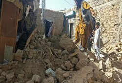 مصرع 20 شخصا جراء زلزال غربي باكستان