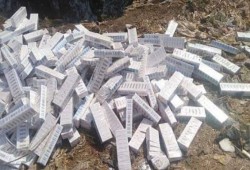 لقاحات كورونا ملقاة في "الزبالة".. وأعداد الإصابات والوفيات تتزايد