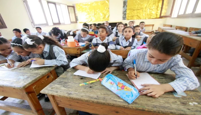 فى عهد الانقلاب يذهب الطالب للمدرسة يعود جثة