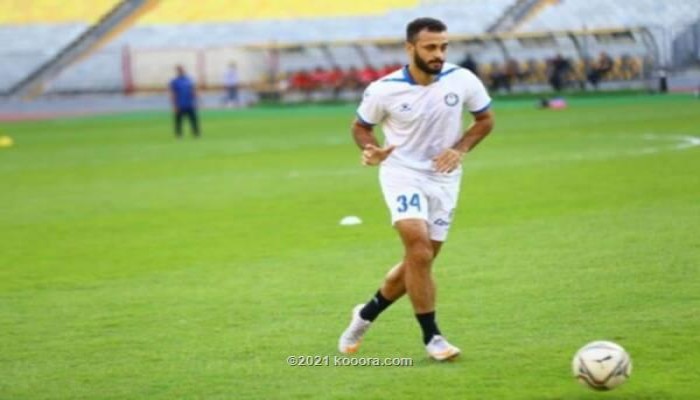 منبوذ كارتيرون يسير على خطى مصطفى فتحي