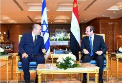 صحيفة عبرية: وجود السيسي على رأس حكم مصر فرصة نادرة علينا استغلالها