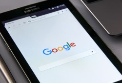 غوغل تعلن خدمة جديدة للاتصال المرئي عبر تطبيق "جيميل"