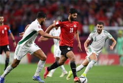 كيروش يستبعد حسين فيصل من أمم أفريقيا رغم تألقه وإشادته به في كأس العرب