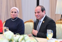 تقرير بريطاني: السيسي يدعو المصريين للتقشف ويستمتع بأموالهم