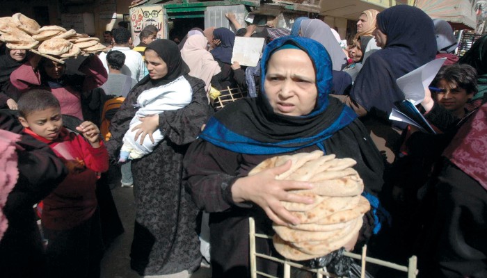 ثمان سنوات عجاف وتفاقم الغلاء والفقر على المصريين