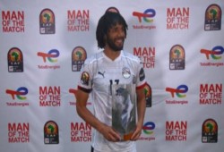 محمد النني رجل مباراة مصر وكوت ديفوار