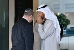 حماس: استقبال بينت في الإمارات انحدار قومي وأخلاقي