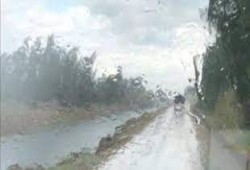 انخفاض درجات الحرارة وأمطار بالسواحل الشمالية