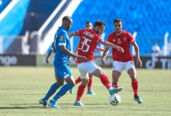 الأهلي يبدأ مشواره في مجموعات الأبطال بتعادل مع الهلال