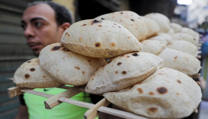 الحرب الروسية الأوكرانية تهدد بأزمة خبز طاحنة في مصر.. اعرف السبب