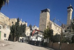 تواصل الحفريات الإسرائيلية في المسجد الإبراهيمي