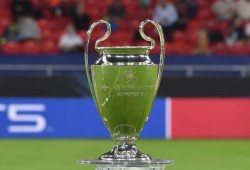 رويترز: يويفا سينقل نهائي دوري الأبطال خارج روسيا