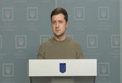 الرئيس الأوكراني: لا نعوّل كثيراً على التفاوض مع روسيا لوضع حدّ للغزو لكننا سنحاول