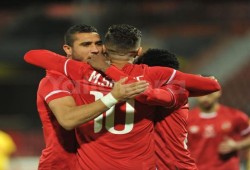 الأهلي يتفادى فخ المريخ بفوز قاتل