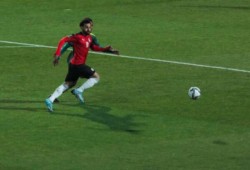 مصر تنتزع فوزا صعبا من أنياب السنغال
