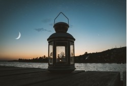 دول إسلامية تعلن السبت أول أيام شهر رمضان وأخرى الأحد
