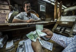 تراجع حاد في صافي الأصول الأجنبية بمصر للشهر الخامس