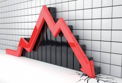 صدمات الاقتصاد في مصر تنذر بسلسلة من الأزمات المتتالية