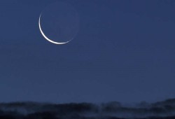 دول عربية تعلن الاثنين أول أيام عيد الفطر