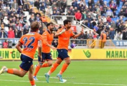 ندم في جالاتاسراي بسبب النني وتريزيجيه