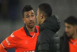 التعادل السلبي ينهي مواجهة تريزيجيه ومصطفى محمد في الدوري التركي