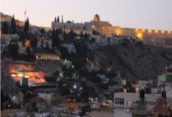 محكمة الاحتلال تصادق على إقامة قطار جوي فوق القدس