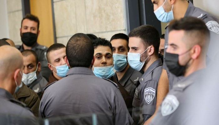 الاحتلال يحكم بـ5 أعوام إضافية على أسرى نفق الحرية