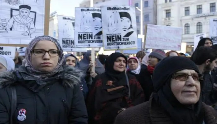 منظمة نمساوية: وقوع 1061 اعتداء عنصريا على المسلمين عام 2021