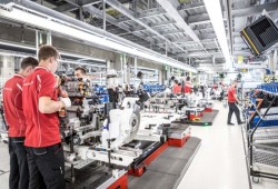 "ستاندرد أند بورز": القطاع الخاص المصري ينكمش للشهر الـ18