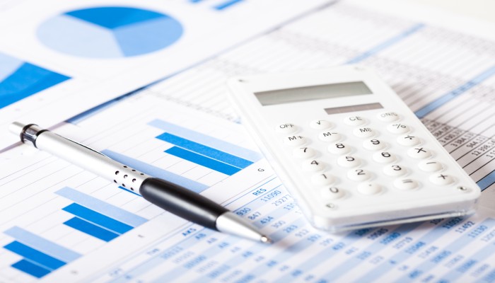 بيع الأصول وفرض الضرائب وزيادة القروض.. ثلاثية دمار الموازنة