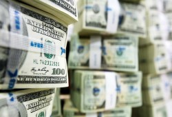 خلال شهر.. تراجع احتياطي النقد الأجنبي 2 مليار دولار والجنيه يفقد 40 قرشًا من قيمته