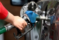 خبراء: مقارنة مدبولي أسعار الوقود بدول أخرى "احتيال"