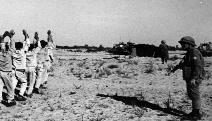 الكشف عن إحراق اسرائيل لجنود صاعقة مصريين أحياء بحرب 67