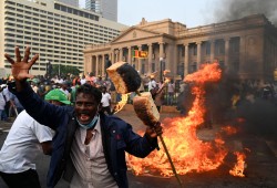 بعد 100 يوم من الحراك في سريلانكا.. هل يستعيد البلد عافيته؟