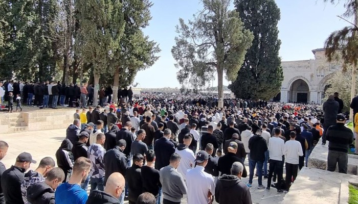 أكثر من 50 ألف مصل أدوا الجمعة في الأقصى