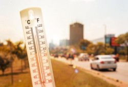 أجواء شديدة الحرارة ورطوبة ونشاط رياح
