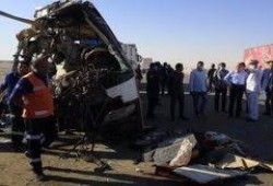 وفاة 17 وإصابة 4 آخرين بحادث سير في سوهاج