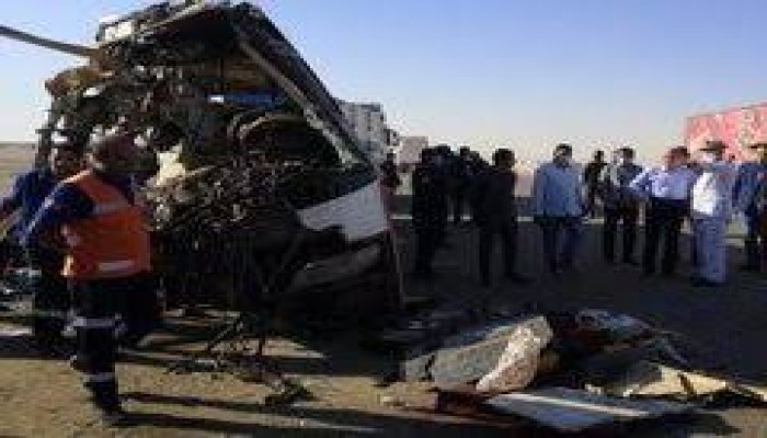 وفاة 17 وإصابة 4 آخرين بحادث سير في سوهاج