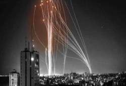 المقاومة الفلسطينية تطلق رشقات صاروخية تجاه الأراضي المحتلة