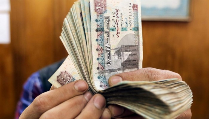 HSBC: تدهور بالموازنة والجنيه في خطر.. لا مناورة بيد مصر
