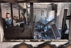 وسم كنيسة المنيرة يتصدر.. ومغردون: "يبعتوا الهليكوبتر لإسرائيل فقط"