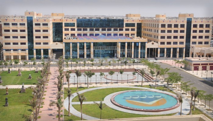 3 مشكلات تواجه "بيزنس" الجامعات الأهلية في مصر