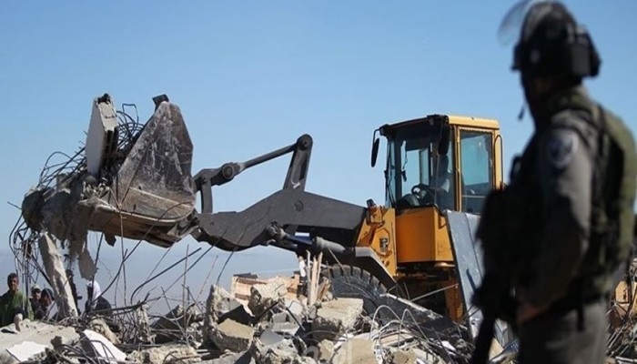 الاحتلال الصهيوني يجبر عائلة بالقدس على هدم منزلها ذاتياً
