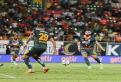 كوكا يقود ألانيا للفوز على أنقرة جوجو بالدوري التركي