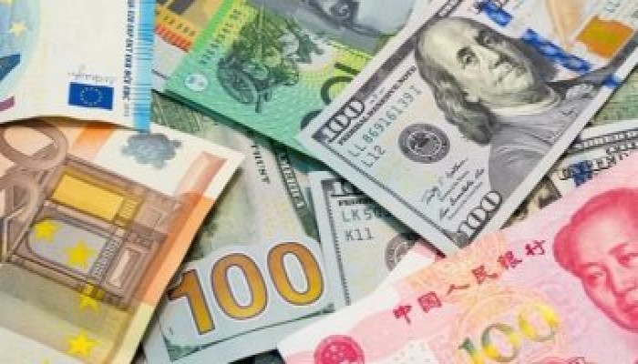 أسعار العملات أمام الجنيه اليوم الإثنين بالبنوك فى مصر