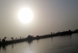 انخفاض الحرارة غدا وطقس حار رطب نهارا معتدل ليلا والعظمى بالقاهرة 32