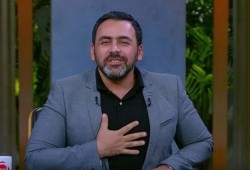 بعد كذب مزاعمه عن الدولار.. الحسيني يهاجم تطبيقات الإقراض